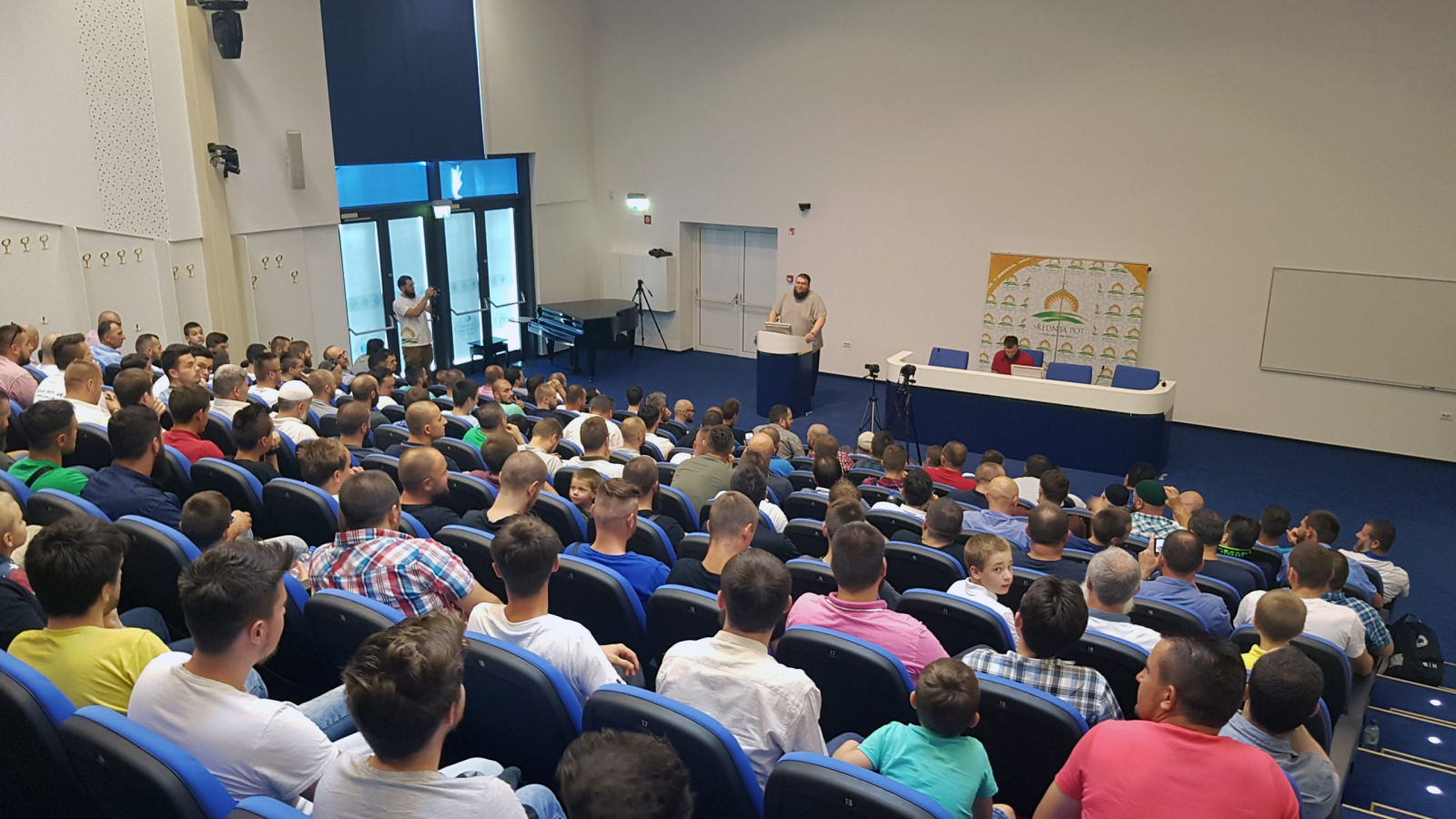 event-img2.jpg